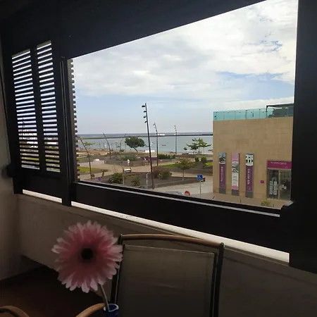 Playa Del Reducto 아파트 *