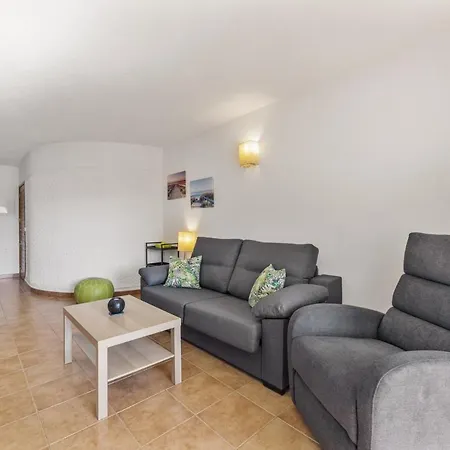 Playa Del Reducto Apartment *